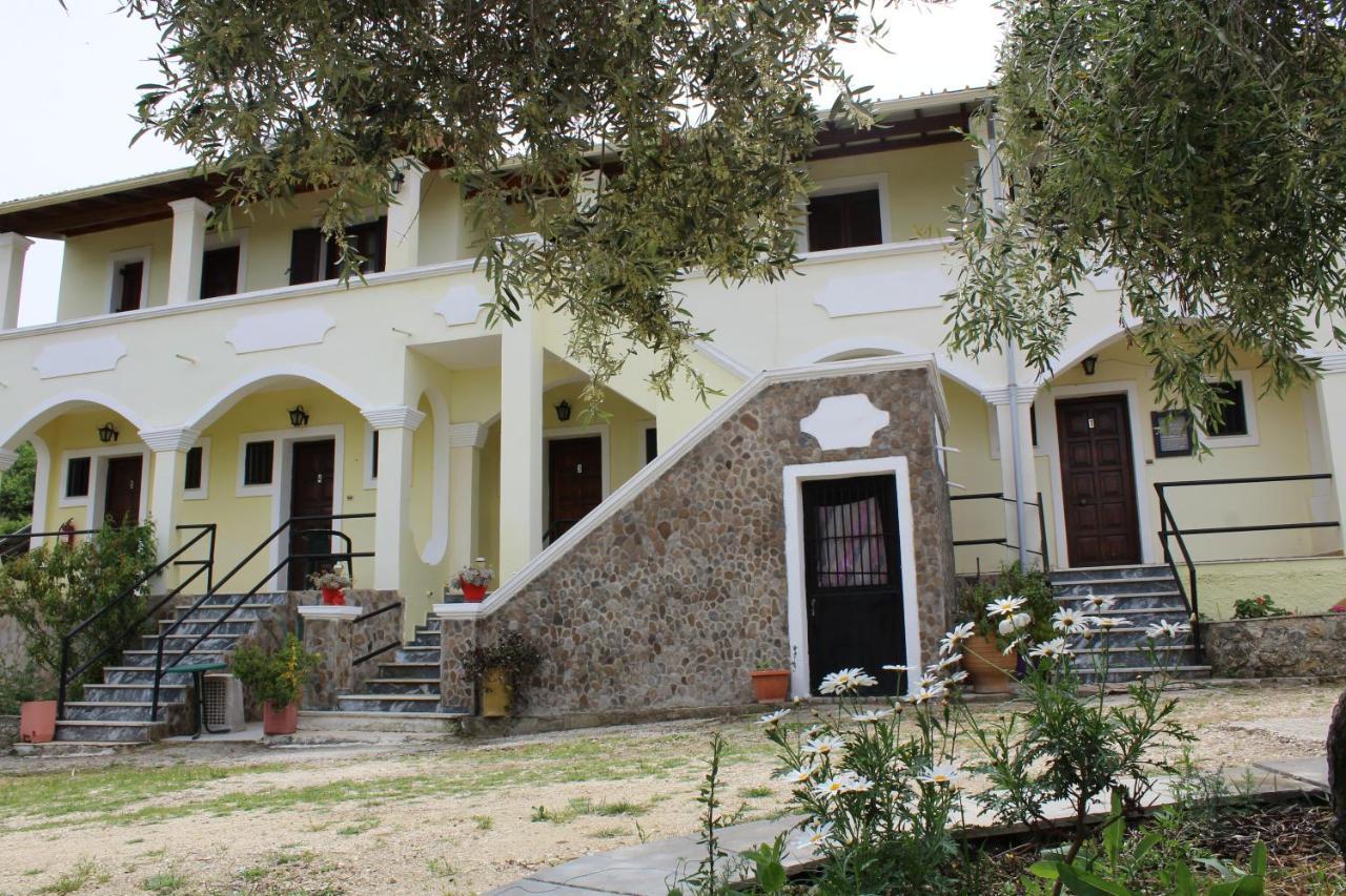 Marina 1990 Lejlighed Agios Georgios Pagon Eksteriør billede